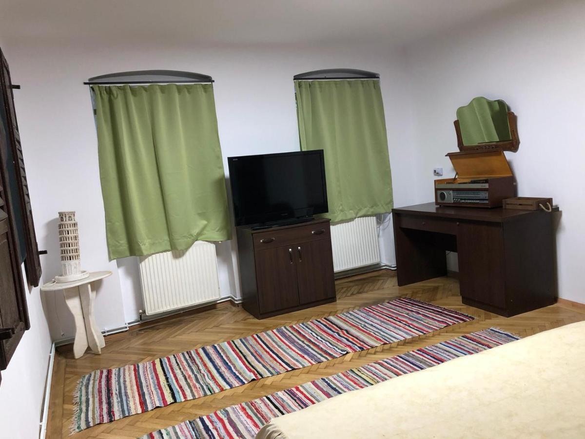 Ferienwohnung Garsoniera Centru Brașov Exterior foto